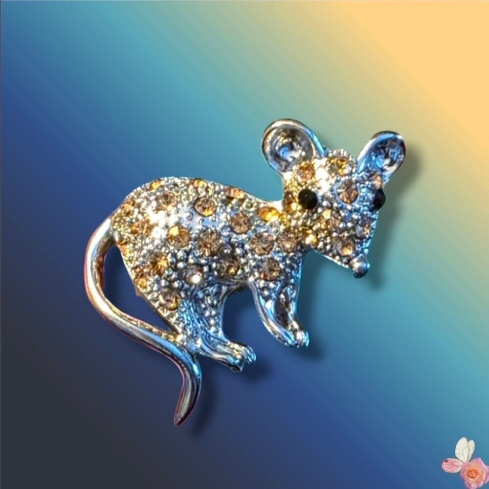 Vintage Statement Crystal Mouse Ring Adjustable Silver OS 105